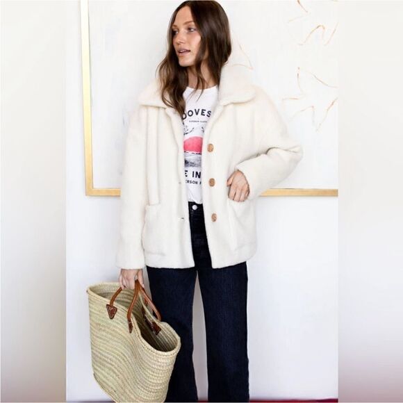 🆕NWT EMERSON FRY Shorty Teddy Coat - Picture 4 of 14